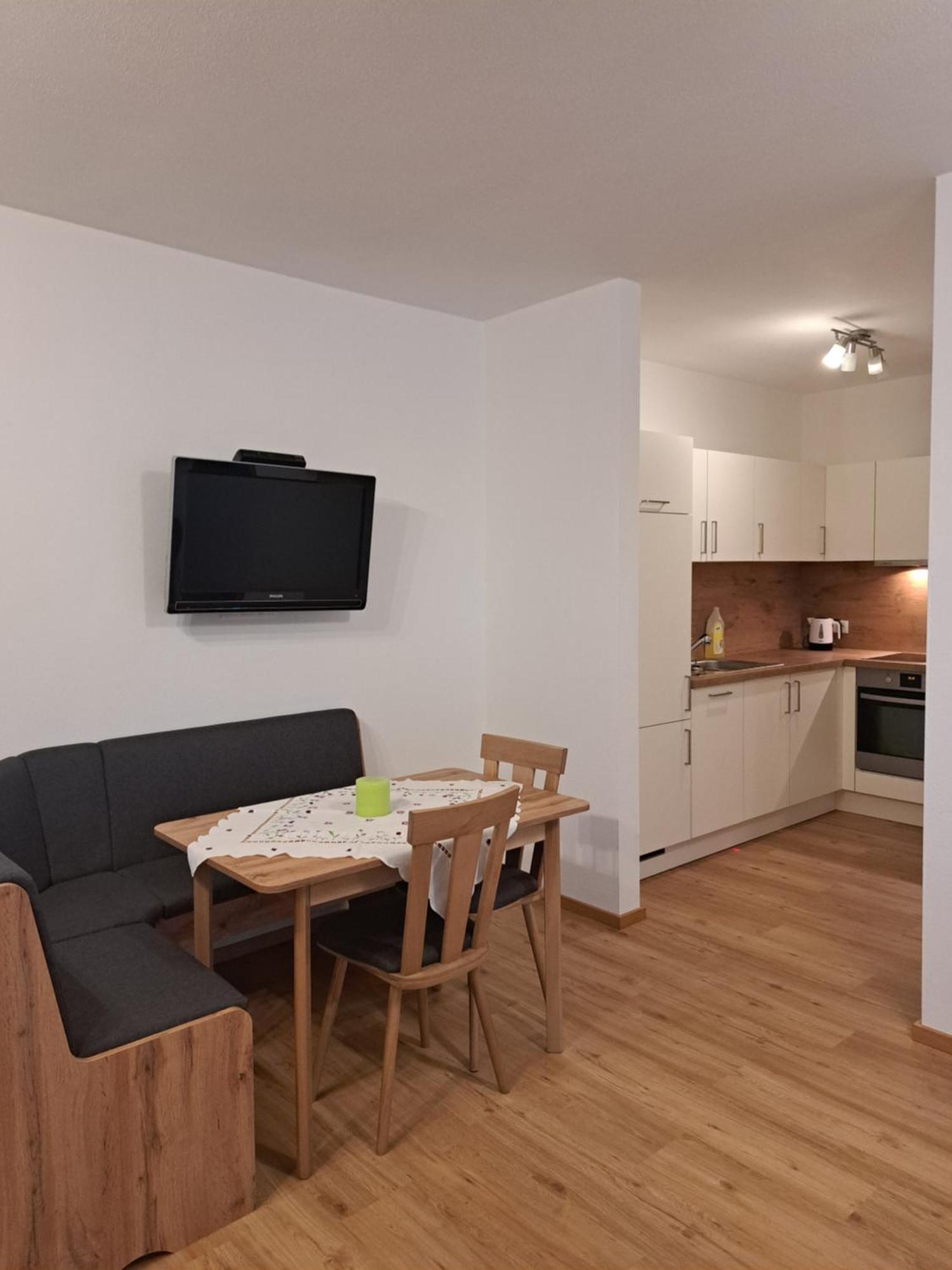 Ferienwohnung Abenthung Grinzens Exterior foto